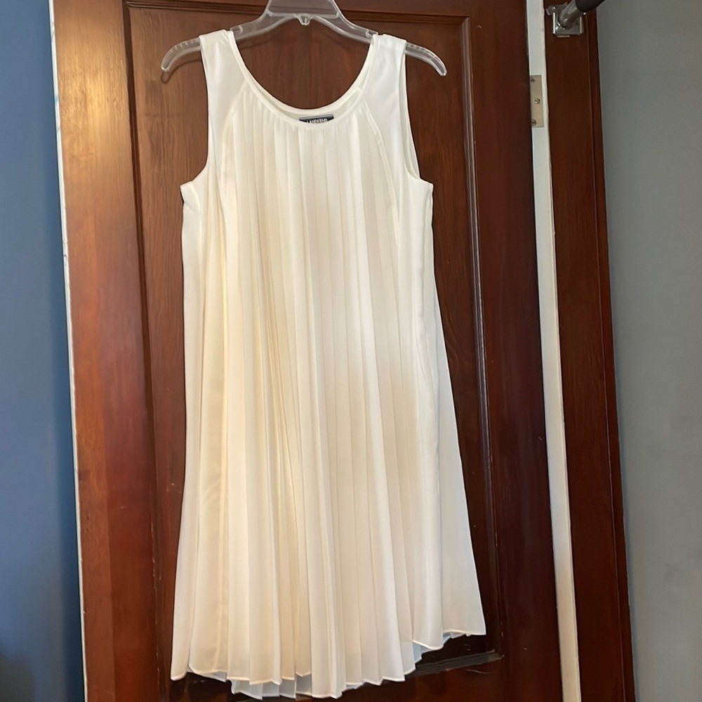 White pleated shift dress size 10 Lands End